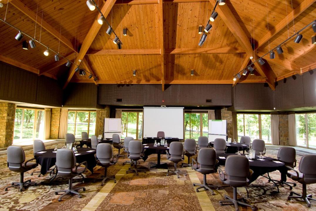 Postoak Lodge And Retreat Tulsa Ngoại thất bức ảnh